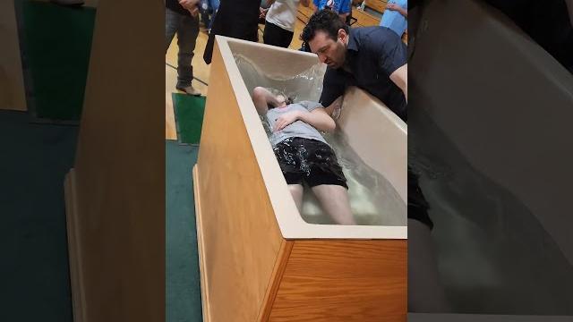 Young girl is changed in seconds! #god #jesus #bible Young girl is changed in seconds! #god #jesus #bible