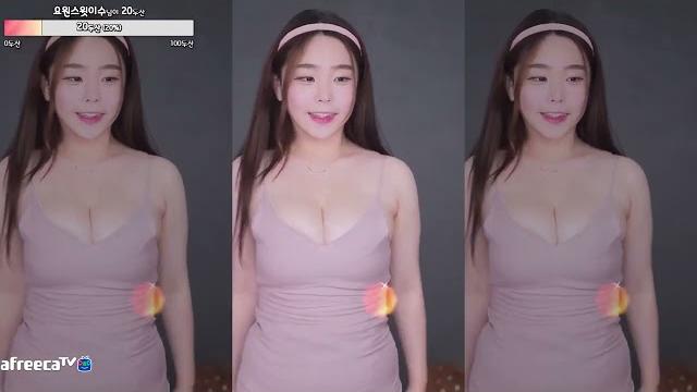 #afreecatv #韩国女主播 #姚元 #bj姚元 #巨乳 #抖奶 真的大,太诱惑了 #afreecatv #韩国女主播 #姚元 #bj姚元 #巨乳 #抖奶 真的大,太诱惑了