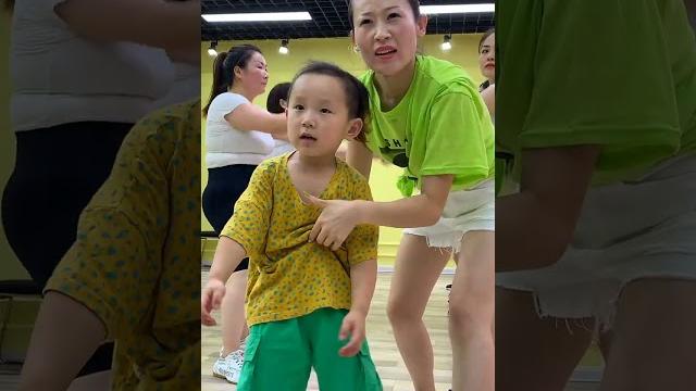 How cute is the chinese coach's son? a young boy who loves sports! #dance #diet #funny How cute is the chinese coach's son? a young boy who loves sports! #dance #diet #funny