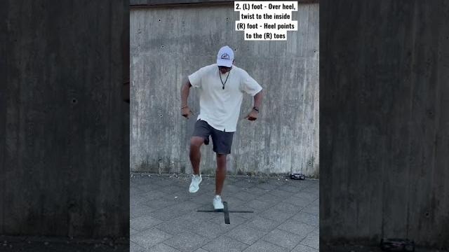 V-walk (side walk) + tipping - tutorial #cwalk #tutorial #cripwalk #dance #snoopdogg #drdre V-walk (side walk) + tipping - tutorial #cwalk #tutorial #cripwalk #dance #snoopdogg #drdre
