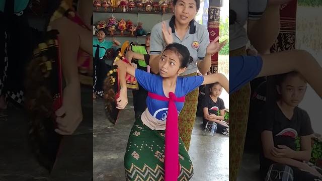 Penari bali #viral #dance #menari #penari Penari bali #viral #dance #menari #penari