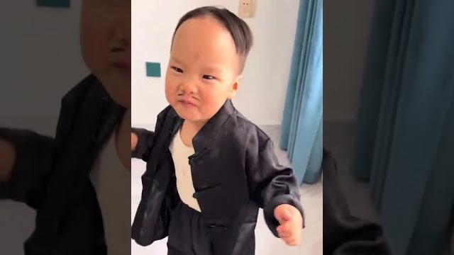 Is it okay to make big moves in class? #funny #smileforever #cute #baby #cutebaby #smile Is it okay to make big moves in class? #funny #smileforever #cute #baby #cutebaby #smile