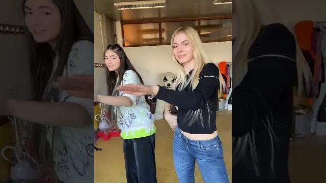 Aleyna tilki dans Aleyna tilki dans