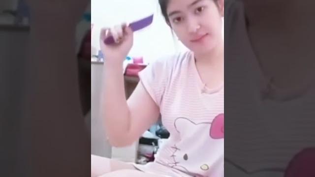Paha putih pink halus mulus empuk nafsuin bikin tegang nikmat di elus raba gesek sampai crot 🩷 Paha putih pink halus mulus empuk nafsuin bikin tegang nikmat di elus raba gesek sampai crot 🩷