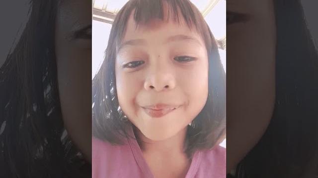 Kalian punya gigi gingsul Kalian punya gigi gingsul