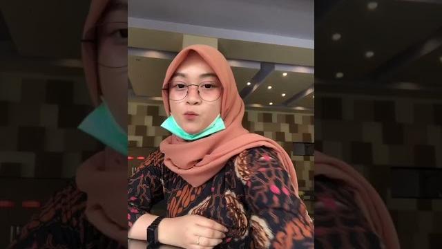 Ibuguru salsa viral!!! #viralvideo #gurusalsa #trending #trendingshorts #trendingvideo #diberandamu Ibuguru salsa viral!!! #viralvideo #gurusalsa #trending #trendingshorts #trendingvideo #diberandamu