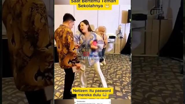 Gokilnya mama gigi saat bertemu teman sekolahnya #nagitaslavina #raffinagita #nagita #shorts Gokilnya mama gigi saat bertemu teman sekolahnya #nagitaslavina #raffinagita #nagita #shorts