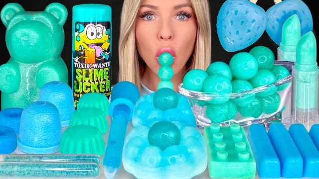 Asmr mukbang, teal blue dessert, edible slime, blue raspberry drink, gummy bear, strawberry wax 먹방 Asmr mukbang, teal blue dessert, edible slime, blue raspberry drink, gummy bear, strawberry wax 먹방