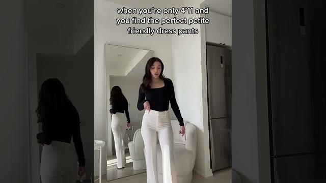 When you’re only 4’11 and you find the perfect petite-friendly dress pants #petitefashion When you’re only 4’11 and you find the perfect petite-friendly dress pants #petitefashion