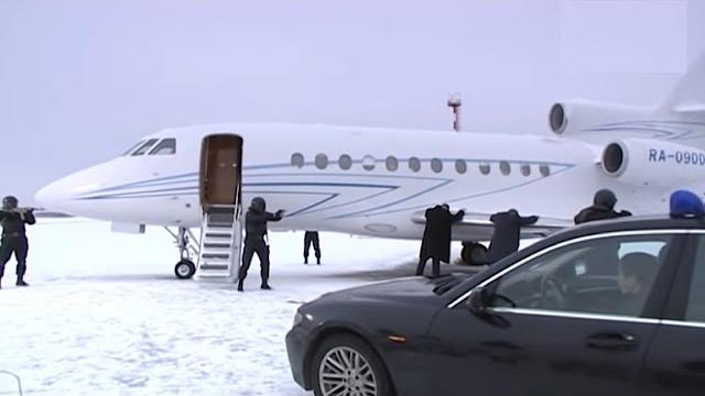 Фильм! в конце смутных 90-х из страны вывезены 50 миллиардов долларов! украсть у...! новый фильм Фильм! в конце смутных 90-х из страны вывезены 50 миллиардов долларов! украсть у...! новый фильм