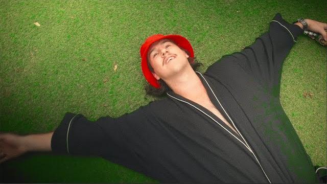 Cyril - stumblin' in (official music video) Cyril - stumblin' in (official music video)