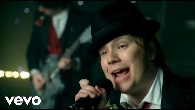 Fall out boy - thnks fr th mmrs (official music video) Fall out boy - thnks fr th mmrs (official music video)