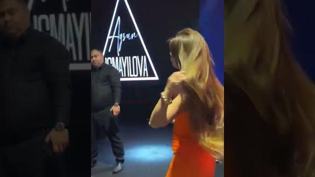 Aysun i̇smayi̇lova ️#aysunlove #love #foryou #music #reqs #duet #mahnilar #live #wedding #rekaciq Aysun i̇smayi̇lova ️#aysunlove #love #foryou #music #reqs #duet #mahnilar #live #wedding #rekaciq