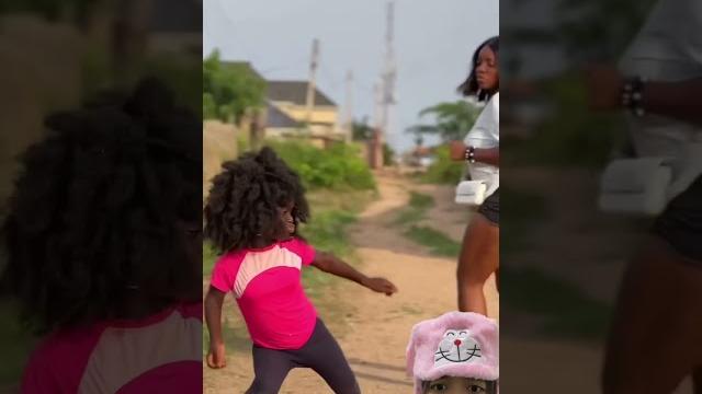 Aduh tante kenapa joging nya malah kentut #short Aduh tante kenapa joging nya malah kentut #short