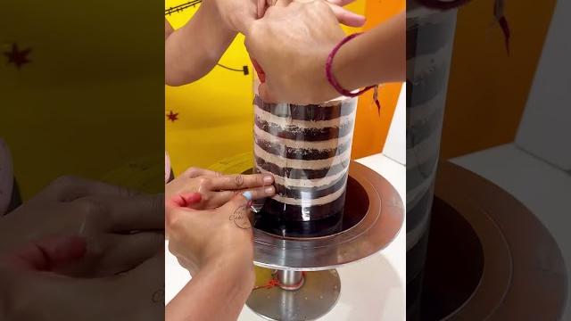 Pull me up cake || the cake room || Pull me up cake || the cake room ||