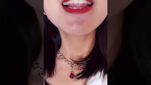 Biutifful face lips asmr tongue Biutifful face lips asmr tongue