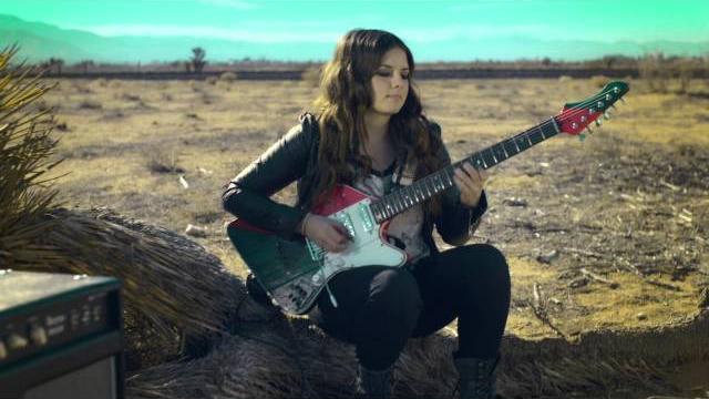 Arielle - california (official music video) Arielle - california (official music video)