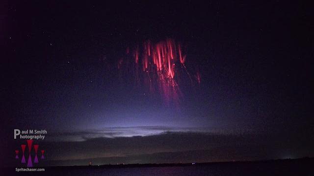 9/25/2019 02.33utc bright sprite lightning event with trolls and green tipped streamer afterglow 9/25/2019 02.33utc bright sprite lightning event with trolls and green tipped streamer afterglow