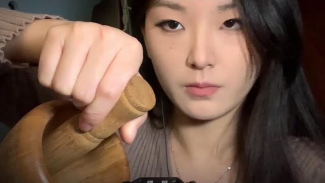 Asmr sleepy wood triggers木制品的敲击刮擦音 Asmr sleepy wood triggers木制品的敲击刮擦音