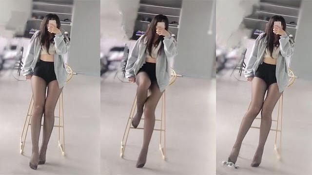 兔兔只会心疼哥哥~男人看了会沉默女人看了会流泪~衣服下的腿 兔兔只会心疼哥哥~男人看了会沉默女人看了会流泪~衣服下的腿