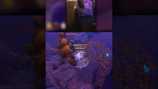 When streamer tries to read chat When streamer tries to read chat