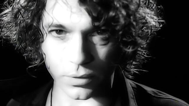 Inxs - suicide blonde (official music video) Inxs - suicide blonde (official music video)