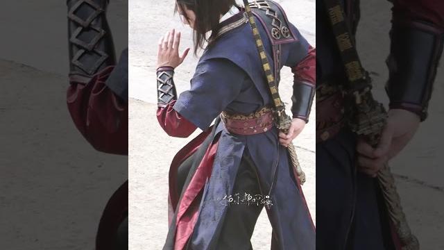 不愧是古装男神 仪态太好了!stunning costume #cdrama 不愧是古装男神 仪态太好了!stunning costume #cdrama