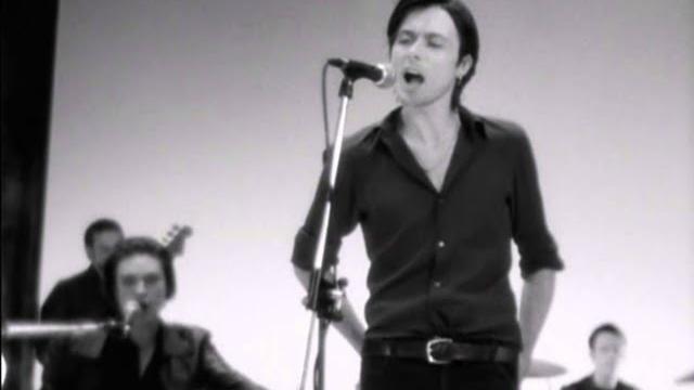 Suede - beautiful ones (official video) Suede - beautiful ones (official video)