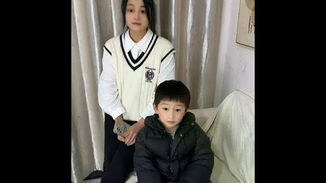 这是给奶奶打抱不平来了… #语出惊人的熊孩子#童言童语#亲子互动#彭小澎吖 这是给奶奶打抱不平来了… #语出惊人的熊孩子#童言童语#亲子互动#彭小澎吖