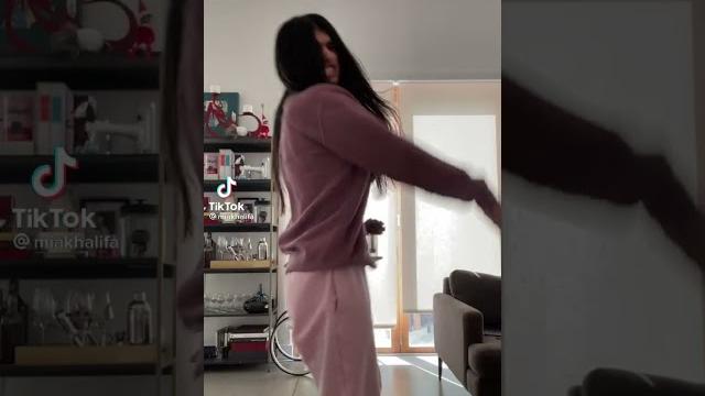Mia khalifa - body trend Mia khalifa - body trend