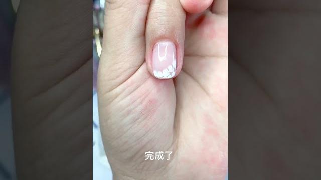 一看就会的拉花美甲教程,干净又清新 #美甲教程 #自学美甲 快手 一看就会的拉花美甲教程,干净又清新 #美甲教程 #自学美甲 快手