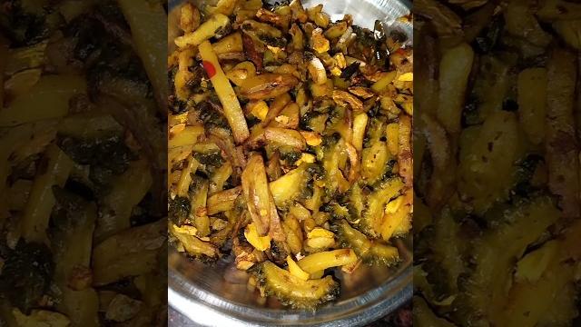 Bitter gourd potato fry,alu ucche vaja,tasty vaji recipe,karela aloo recipe #food#viralshort#bitter Bitter gourd potato fry,alu ucche vaja,tasty vaji recipe,karela aloo recipe #food#viralshort#bitter