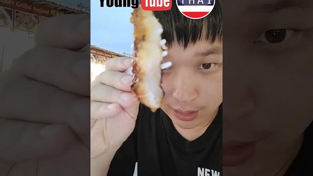 Grilled crocodile in thailand #youngtube #야시장 #nightmarket #streetfood #crocodiletastelikepork Grilled crocodile in thailand #youngtube #야시장 #nightmarket #streetfood #crocodiletastelikepork