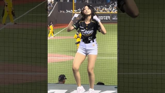 2024/08/09 芃芃 氣蓋山河 ( 台鋼雄鷹 中信兄弟 ) 2024/08/09 芃芃 氣蓋山河 ( 台鋼雄鷹 中信兄弟 )