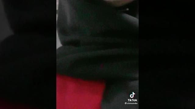 Tiktok adek hijab yang viral Tiktok adek hijab yang viral