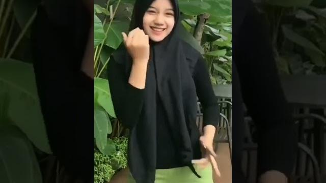 Hijab goyang 0004 #shorts Hijab goyang 0004 #shorts