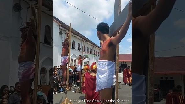 Dikaki salib mu tuhan kami menyembah | lintas danau toba #kristus #yesus #paskah #danautoba Dikaki salib mu tuhan kami menyembah | lintas danau toba #kristus #yesus #paskah #danautoba
