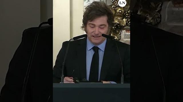 Milei elogió públicamente a lilia lemoine por maquillarlo: "venimos de roma todos insolados" Milei elogió públicamente a lilia lemoine por maquillarlo: "venimos de roma todos insolados"