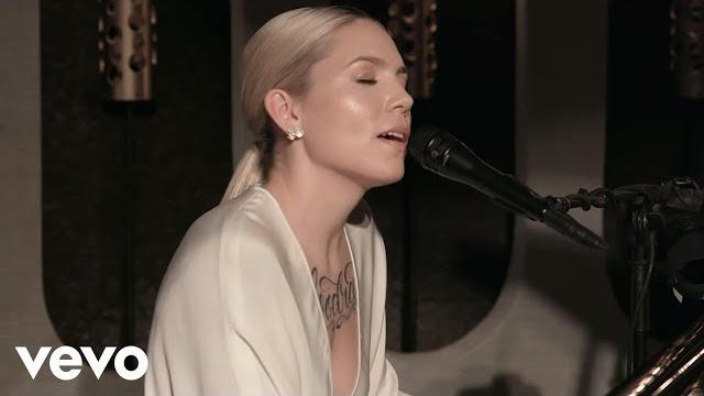 Skylar grey - love the way you lie (live on the honda stage at the peppermint club) Skylar grey - love the way you lie (live on the honda stage at the peppermint club)