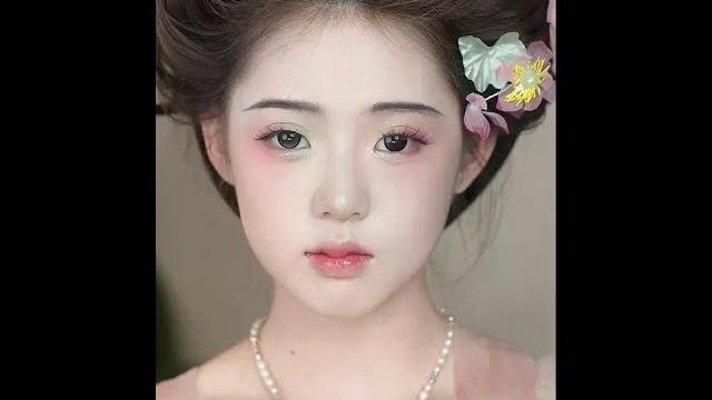 春日古风妆容教程|仙气飘飘,温柔到骨子里! “新手必看!超简单的古风春日妆容,美到窒息!” 快来试试这款春日古风妆,做朋友圈最仙的小仙女吧! #古风妆容 #春日妆容 #桃花妆 #新 春日古风妆容教程|仙气飘飘,温柔到骨子里! “新手必看!超简单的古风春日妆容,美到窒息!” 快来试试这款春日古风妆,做朋友圈最仙的小仙女吧! #古风妆容 #春日妆容 #桃花妆 #新