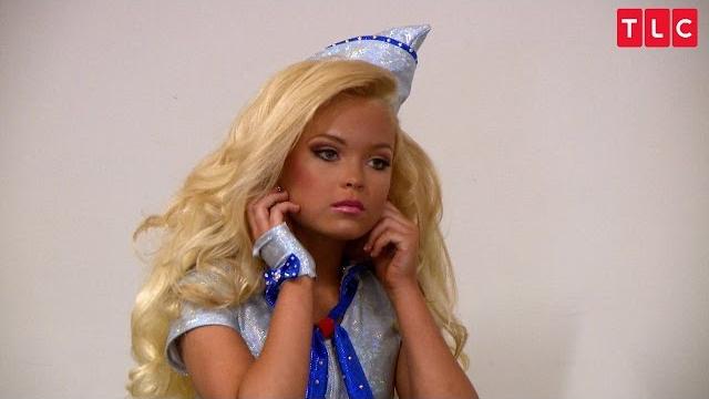 Kylei jo forgets her routine during pageant Kylei jo forgets her routine during pageant