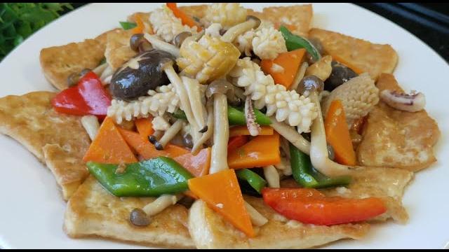 我家孩子吃不腻的一道菌菇海鲜烩,爽口好吃超下饭,做法用料简单 我家孩子吃不腻的一道菌菇海鲜烩,爽口好吃超下饭,做法用料简单