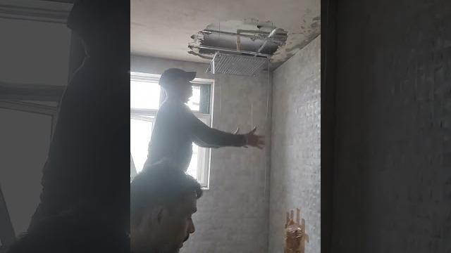 Ceiling shower Ceiling shower