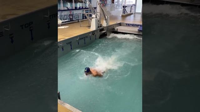 Mastering the currents. : @clem_secchi Mastering the currents. : @clem_secchi