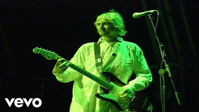 Nirvana - smells like teen spirit (live at reading 1992) Nirvana - smells like teen spirit (live at reading 1992)