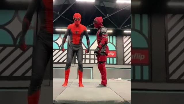 Spiderman vs deadpool#shorts Spiderman vs deadpool#shorts