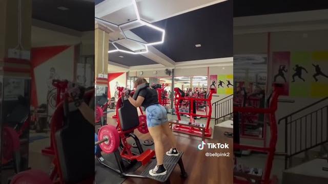 Sri ayu tarisa bali tik tok hot Sri ayu tarisa bali tik tok hot
