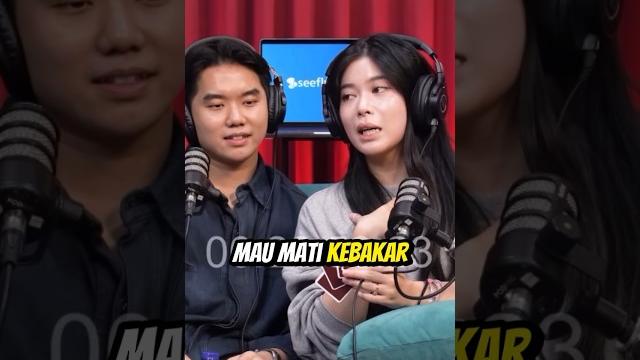 Juaneve cerita malam pertamanya ! sakit banget seperti kebakar ! #juaneve #evelyn #juan #podcast Juaneve cerita malam pertamanya ! sakit banget seperti kebakar ! #juaneve #evelyn #juan #podcast