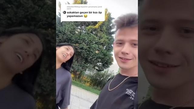 Sokaktan geçen bir kızı öp ! alex efsane tiktok videosu | alex gündem videoları #shorts Sokaktan geçen bir kızı öp ! alex efsane tiktok videosu | alex gündem videoları #shorts