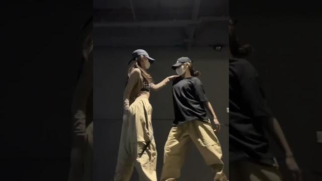 這支雙人舞太欲了吧 這支雙人舞太欲了吧